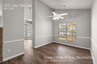 1971 Oak Tree Ln in Mount Pleasant, SC - Building Photo - Building Photo