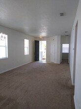 1077 Berkeley Dr in Kissimmee, FL - Building Photo - Building Photo