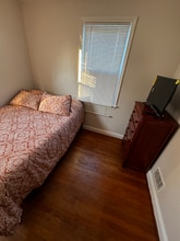 4008 24th Ave in Temple Hills, MD - Foto de edificio - Building Photo