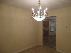 8510 Ethan Ct in Fairfield, OH - Building Photo - Building Photo