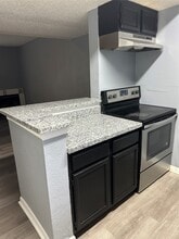 10001 Westpark Dr in Houston, TX - Building Photo - Building Photo