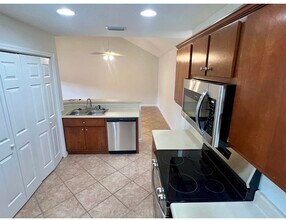 317 Windridge Dr in Brunswick, GA - Building Photo - Building Photo