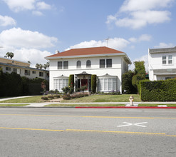 431 S Commonwealth Ave in Los Angeles, CA - Building Photo - Building Photo