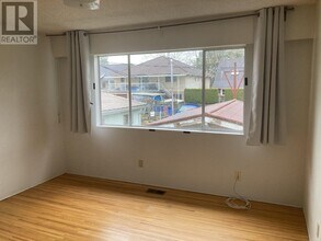 1104 E 18th Ave in Vancouver, BC - Building Photo - Building Photo