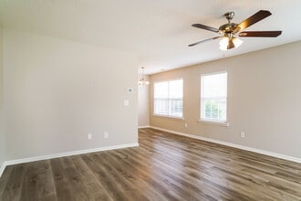 8145 Wesley Farm Dr in Raleigh, NC - Building Photo - Building Photo