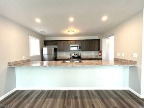 29 Lakeside Blvd, Unit 2 in Hopatcong, NJ - Building Photo - Building Photo