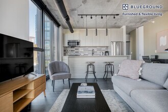 1454 W Randolph St-Unit -FL4-ID965 in Chicago, IL - Building Photo - Building Photo