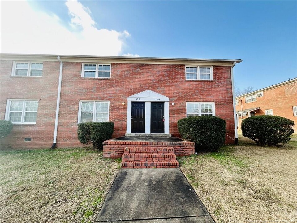 1941 King George Dr in Fayetteville, NC - Building Photo