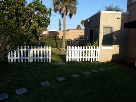 Shanandoah Colonial Fourplex in Miami, FL - Foto de edificio - Other