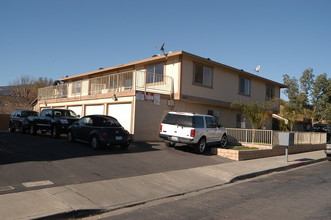 3681 Nashland Ave in Lake Elsinore, CA - Foto de edificio - Building Photo