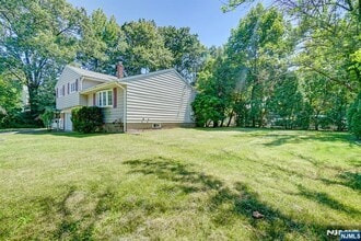167 Middlesex Ave in Paramus, NJ - Building Photo - Building Photo