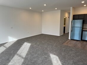 4103 Aaron Truehart Wy in Titusville, NJ - Building Photo - Building Photo