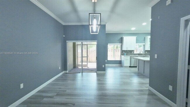 2352 SE 16th Terrace in Homestead, FL - Building Photo - Building Photo