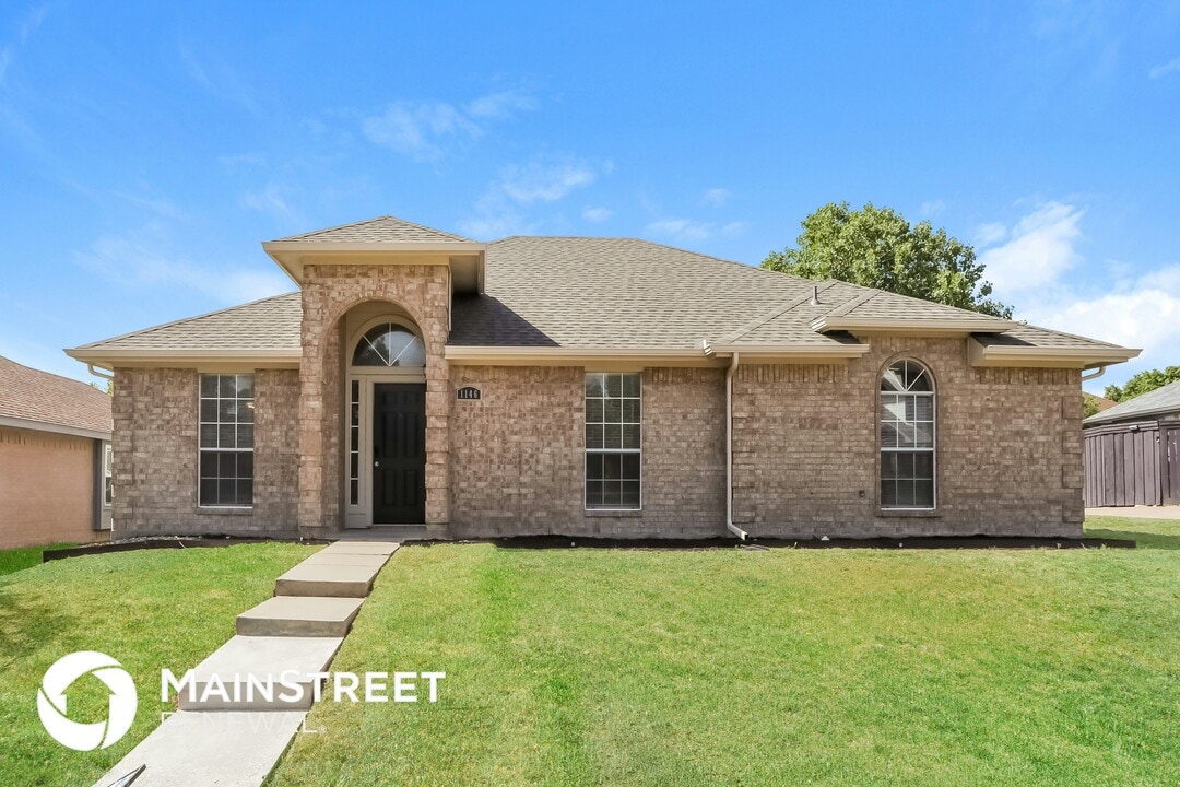 1146 Weaver St in Cedar Hill, TX - Building Photo