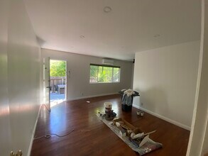 1427 Centinela Ave, Unit 2 in Santa Monica, CA - Building Photo - Building Photo