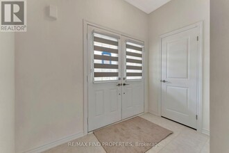 21 Dennis Ave in Brantford, ON - Building Photo - Building Photo