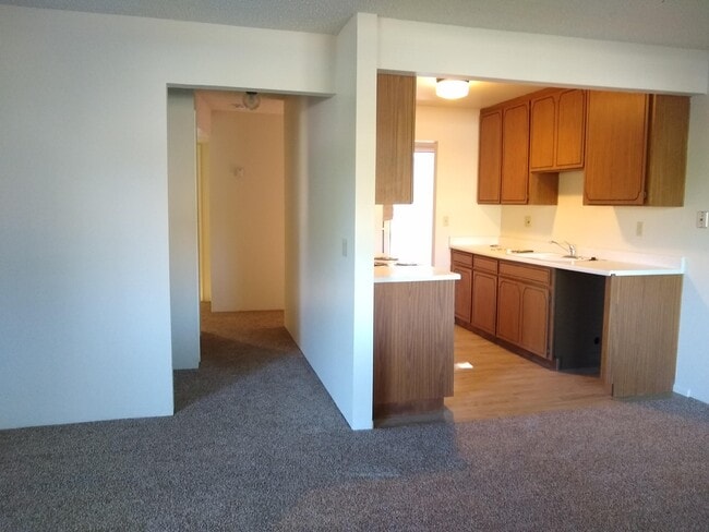 1960 S Dora St, Unit Downstairs unit