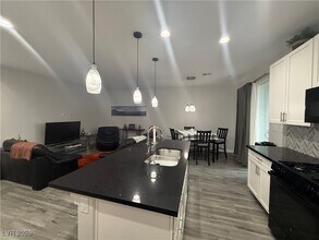 1542 Tilman Ln in Boulder City, NV - Building Photo - Building Photo