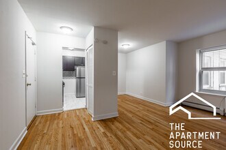 6830 N Sheridan Rd in Chicago, IL - Building Photo - Building Photo