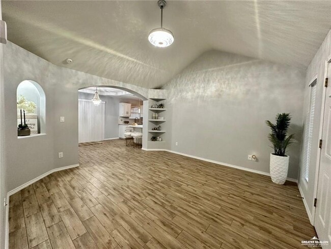 416 Canela Dr in Alamo, TX - Building Photo - Building Photo