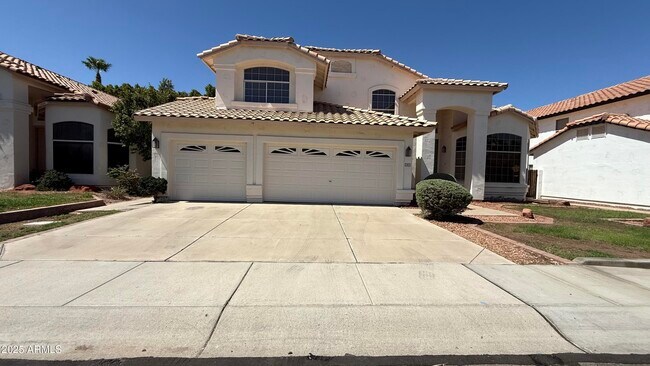 property at 1892 W Spruce Dr