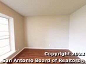 1208 Churing Dr in San Antonio, TX - Building Photo - Building Photo