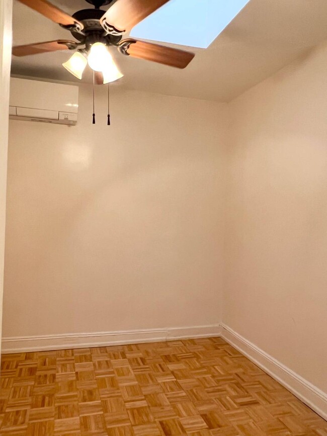 2137 Gerritsen Ave in Brooklyn, NY - Building Photo - Building Photo