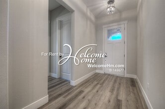 262 Commodore Dr in Reno, NV - Building Photo - Building Photo