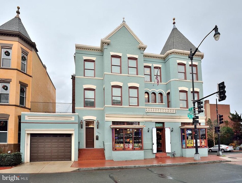 1901 4th St NW in Washington, DC - Building Photo