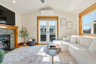 3006 SW Hinds St, Unit SI ID1499147P in Seattle, WA - Foto de edificio - Building Photo