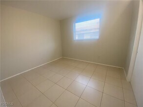 12607 First St in Ft. Myers, FL - Building Photo - Building Photo