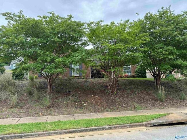 property at 2203 Rosebrooke Dr SW
