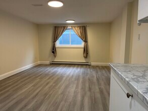 944 Fairlawn Av in Ottawa, ON - Building Photo - Building Photo