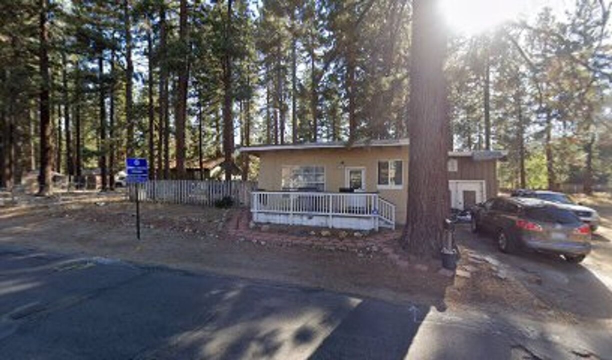 3652 Blackwood Rd in South Lake Tahoe, CA - Building Photo