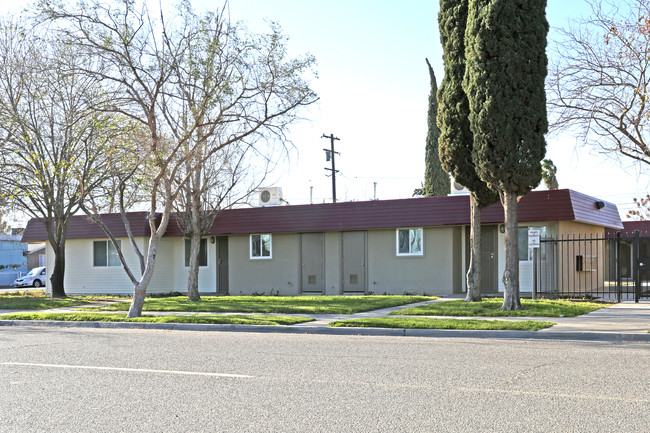 Mendota Apartments in Mendota, CA - Building Photo - Building Photo