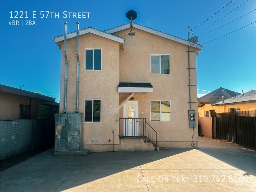 1221 E 57th St in Los Angeles, CA - Building Photo