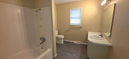 305 E Downing St in Springfield, MO - Building Photo - Building Photo