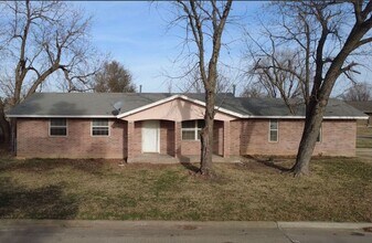 809 N Markwell Ave in Oklahoma City, OK - Building Photo - Building Photo