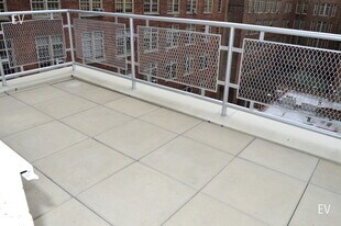 145 E 16th St in New York, NY - Building Photo