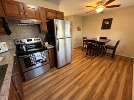 16 Caesar Dr in Bristol, CT - Building Photo