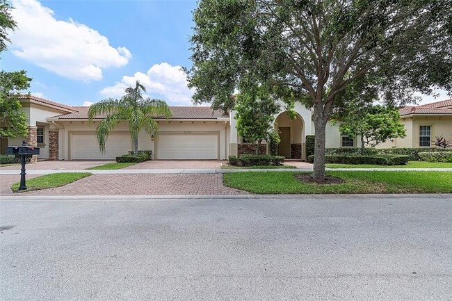 property at 10130 SW Dolce Rd
