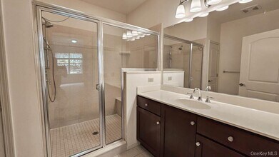 203 Canter Ct in Goshen, NY - Building Photo - Building Photo