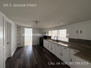 305 S Jackson St in Cabot, AR - Building Photo - Building Photo