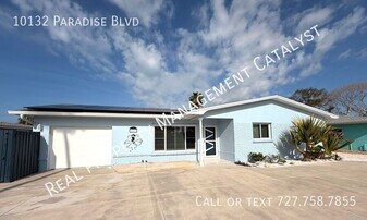 10132 Paradise Blvd in Treasure Island, FL - Building Photo