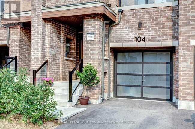 104 Glenngarry Cres in Vaughan, ON - Building Photo - Building Photo