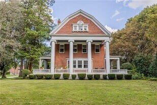 1340 East Ave in Rochester, NY - Building Photo