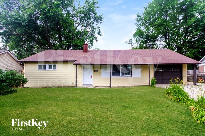 119 Totten Dr in Greenwood, IN - Building Photo