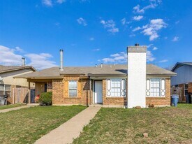 7457 Tiffany Meadows Ln in Fort Worth, TX - Building Photo