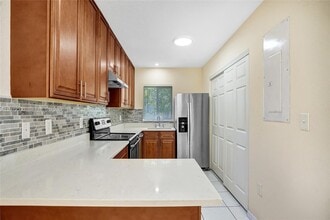 6103 Grant St in Hollywood, FL - Building Photo - Building Photo