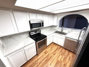 4557 N O'Connor Rd, Unit 1283 in Irving, TX - Building Photo - Building Photo